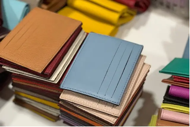 Portes-cartes en cuir